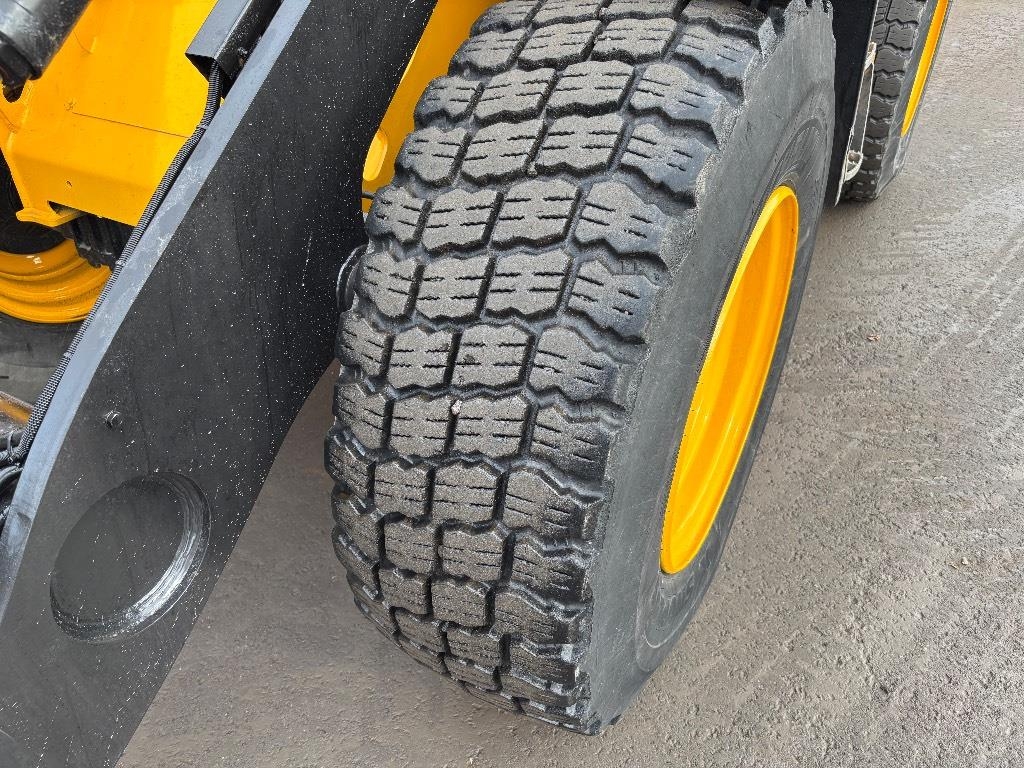 jcb-413-liitin-rasvari-4-as-hy,36ca4792
