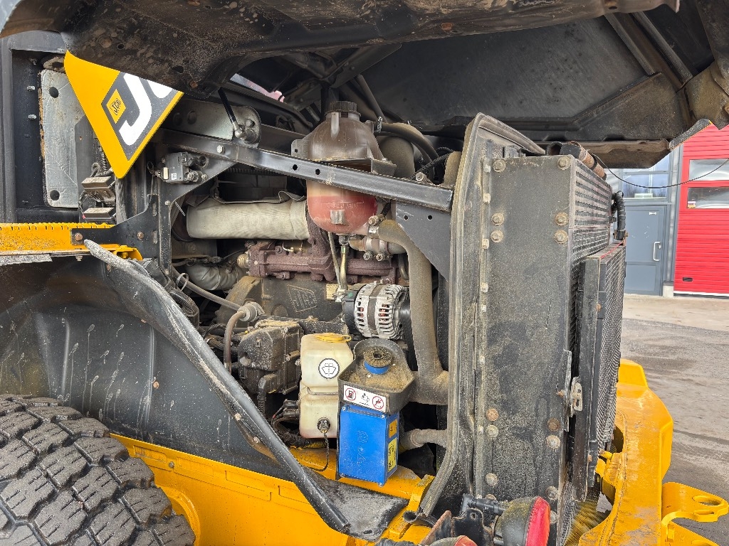 jcb-413-liitin-rasvari-4-as-hy,e75bf2d8