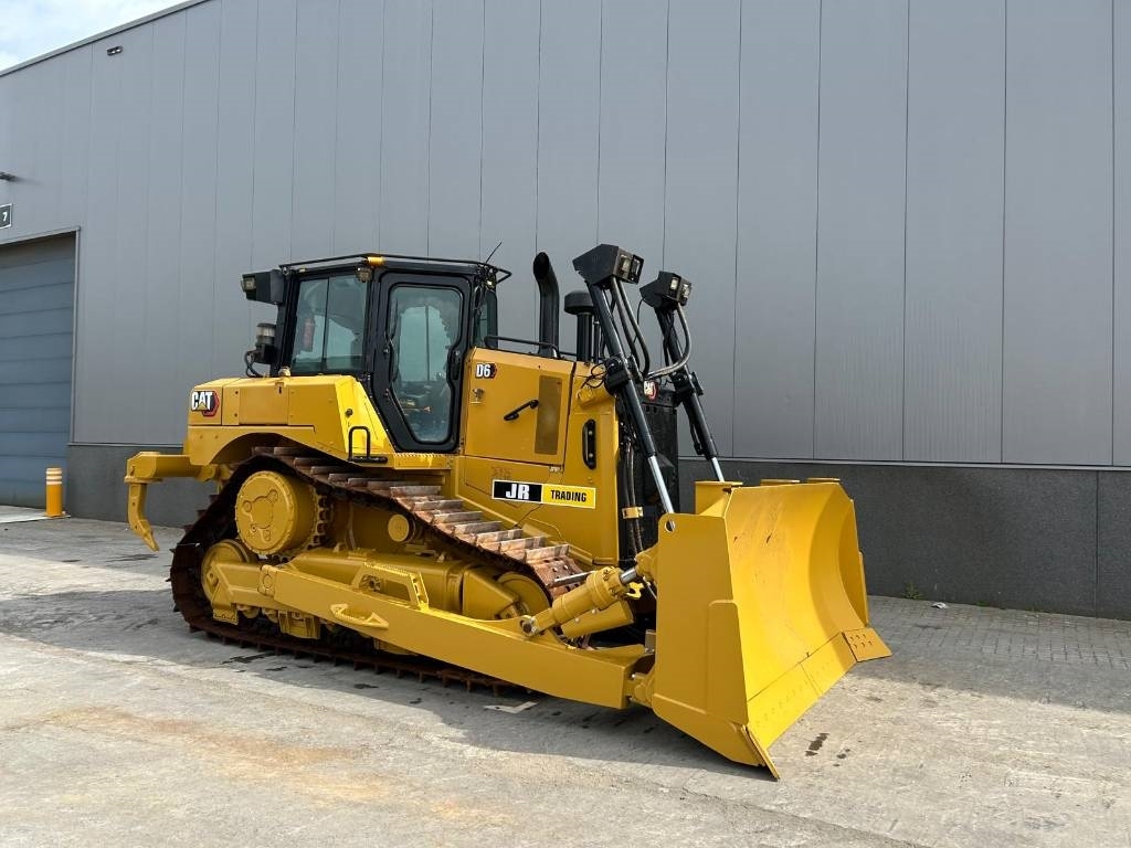 CAT D 6 XL (LOW HOURS - CE CERTIFIED)
