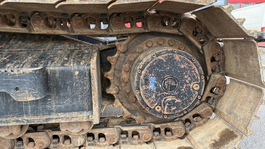 jcb-245-xr-stage-v-rasvari-pie,326dd826