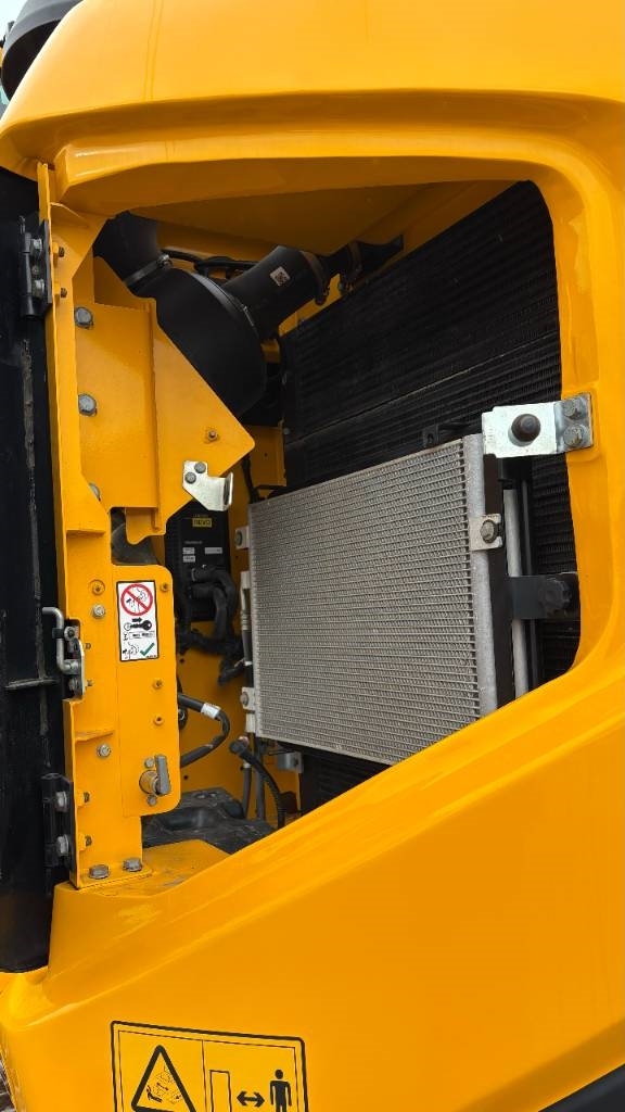 jcb-245-xr-stage-v-rasvari-pie,b655b331