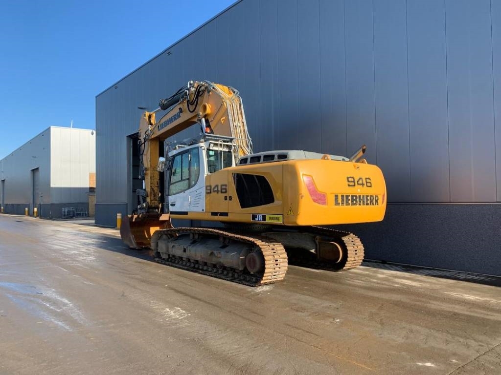 Liebherr R 946 LC