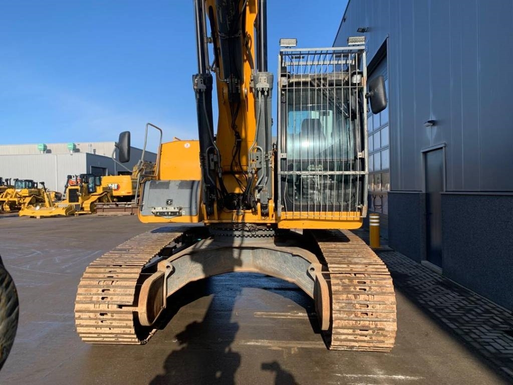 Liebherr R 946 LC