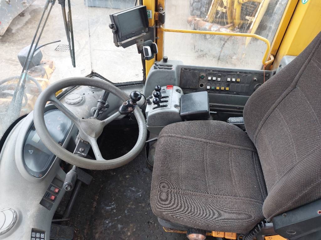 Volvo L90E