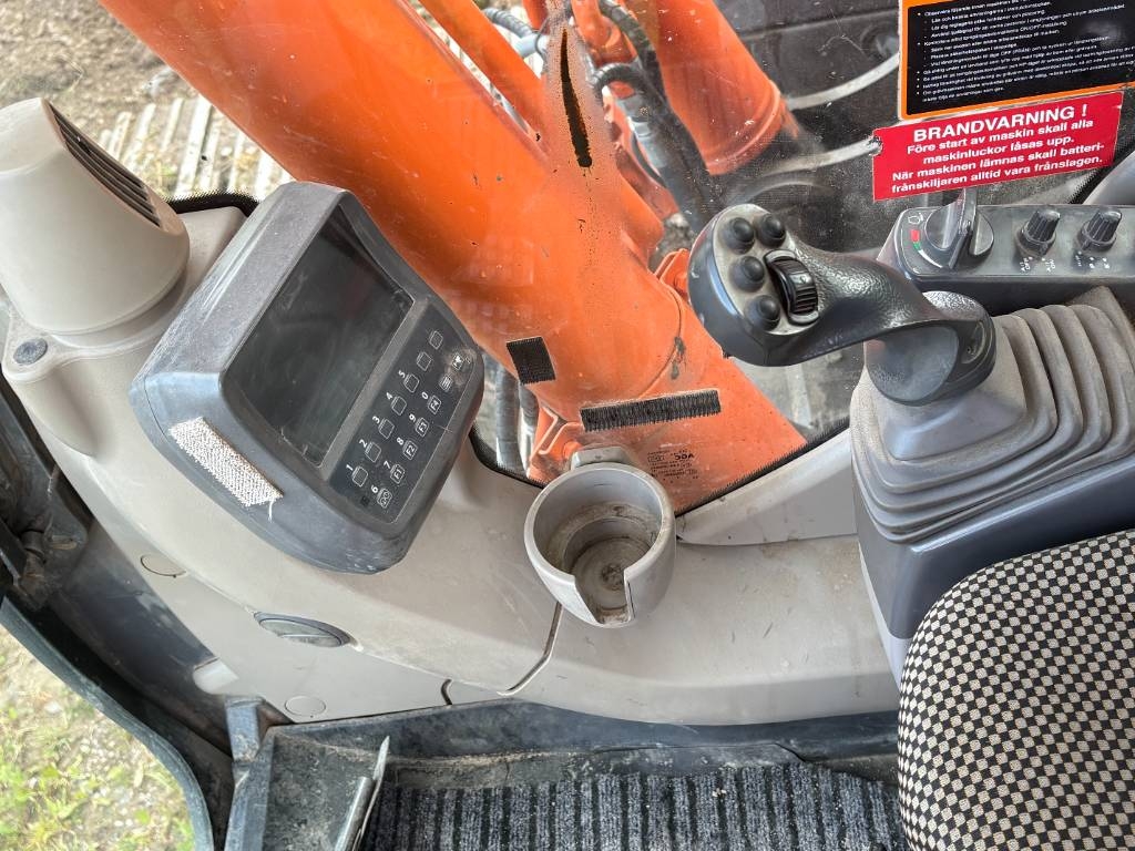 Hitachi ZX 250 LC-3 | Polar Machine Trading
