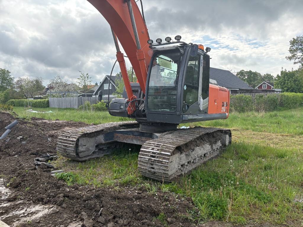 Hitachi ZX 250 LC-3 | Polar Machine Trading