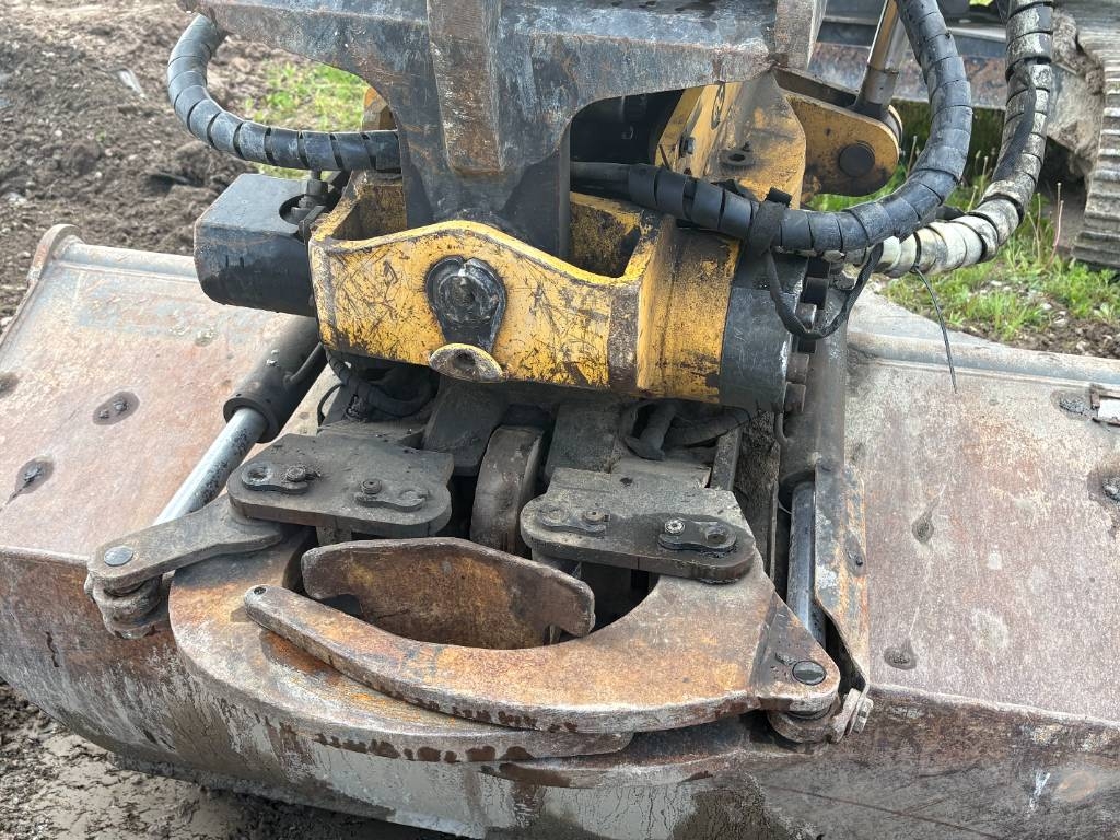 Hitachi ZX 250 LC-3 | Polar Machine Trading