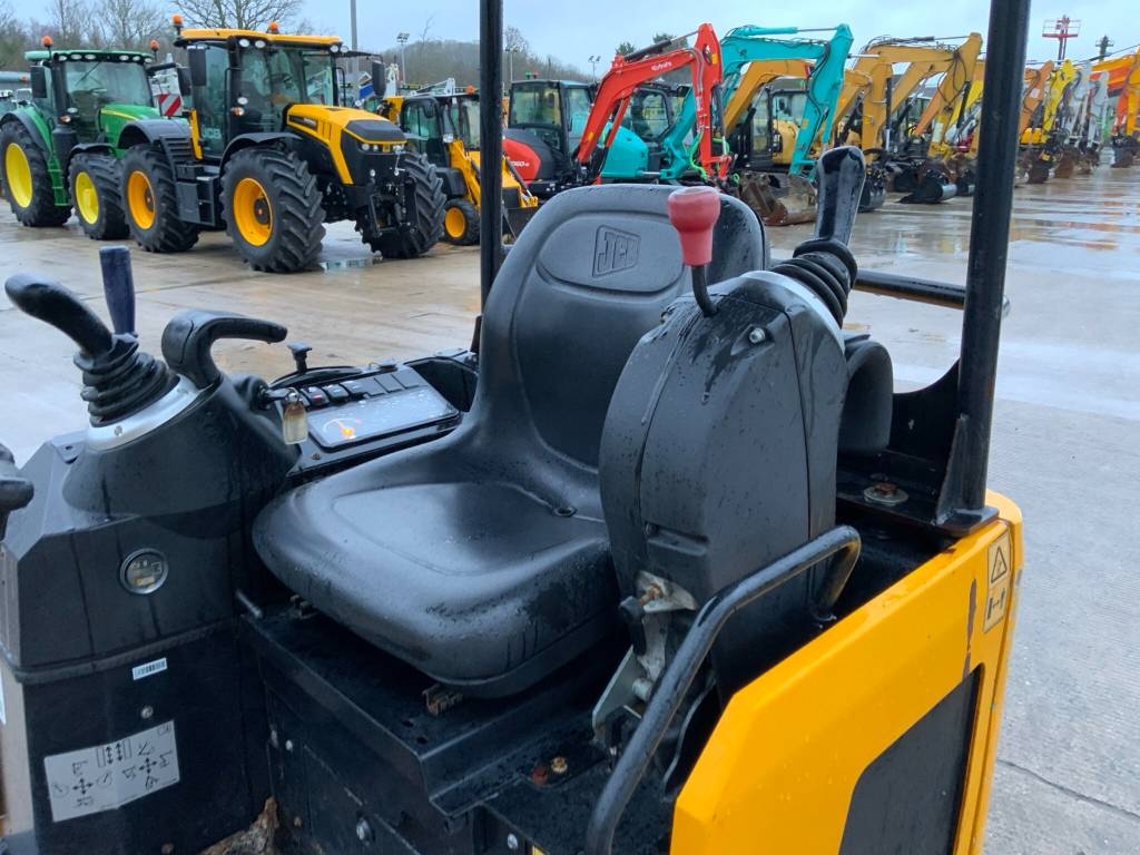 JCB 15 C-1 - thumbnail 7