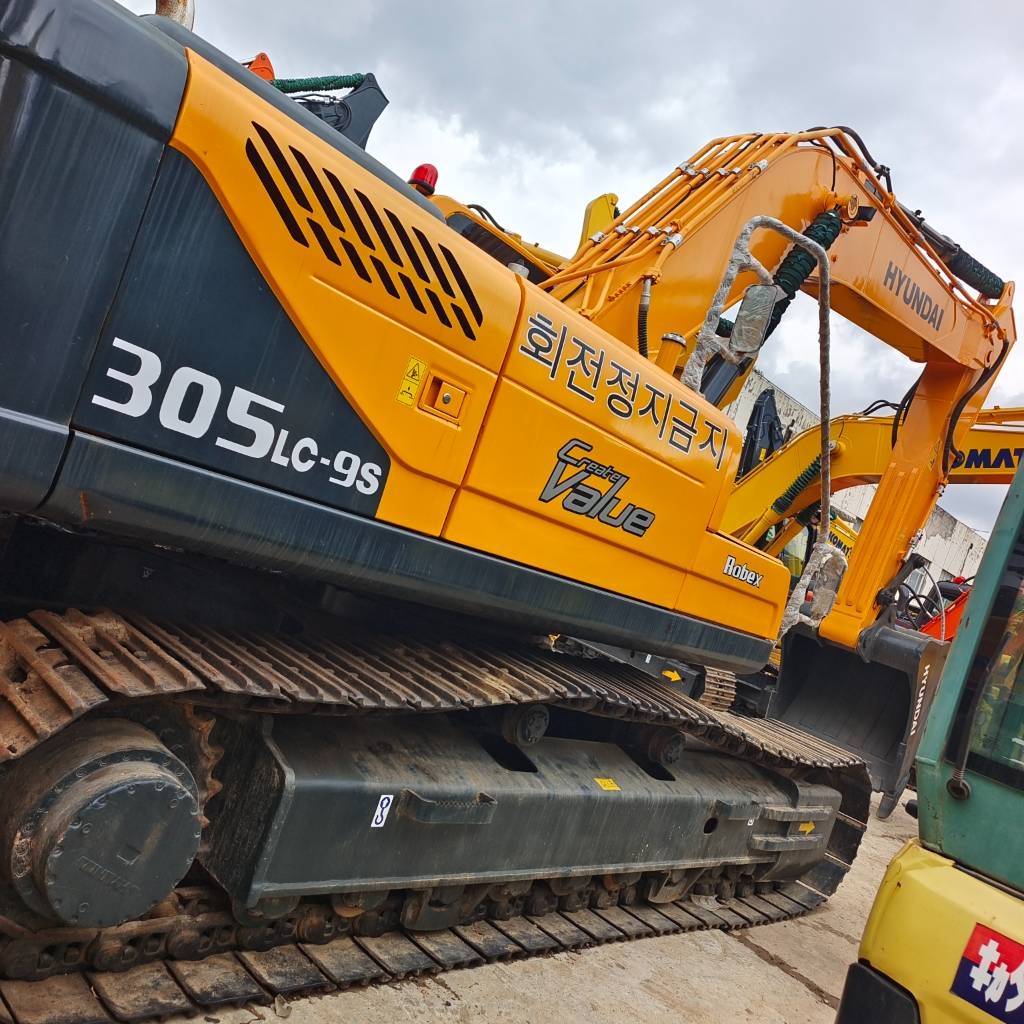 2023 Hyundai 305LC-9S-46096115