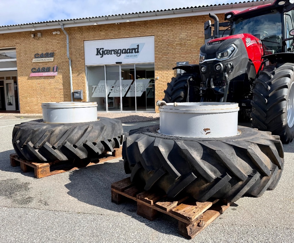 [Other] Cultor tvillingehjul sæt 16.9-28 AS-AGRI 13