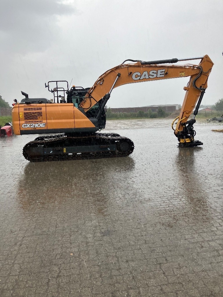 CASE CX 210 E