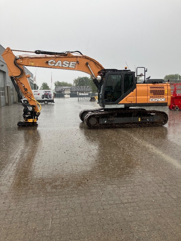 CASE CX 210 E