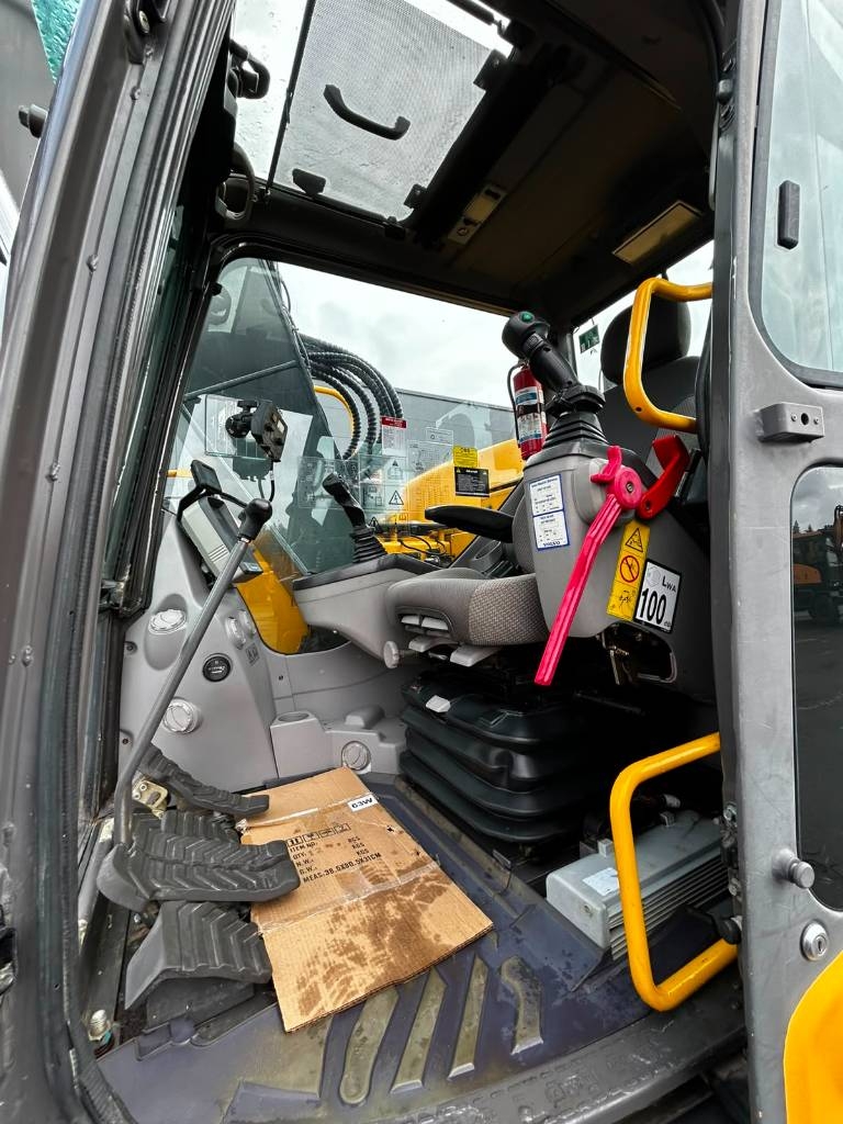 volvo-ecr-145-d-pyorittaja-uus,7fe65dda