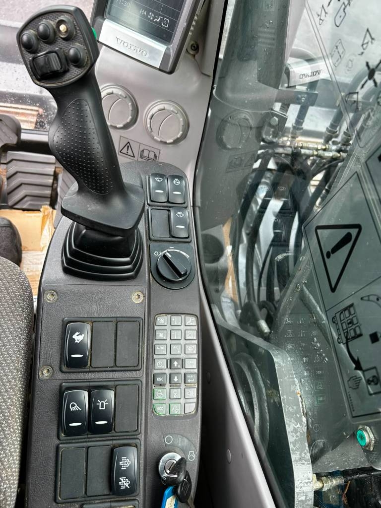 volvo-ecr-145-d-pyorittaja-uus,d4739265
