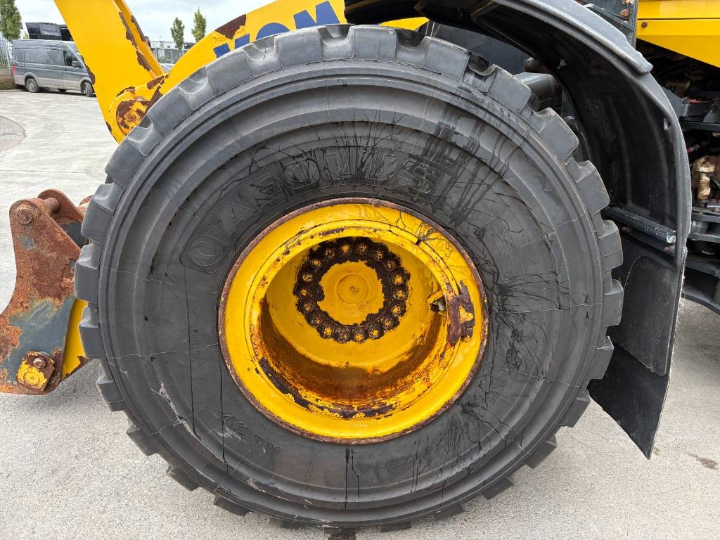 Komatsu WA380-8