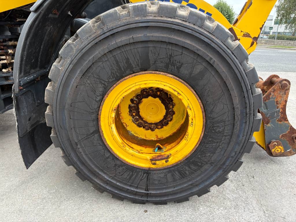 Komatsu WA380-8
