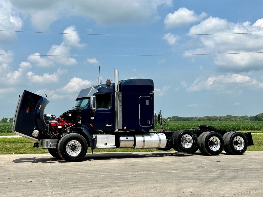 Peterbilt 567