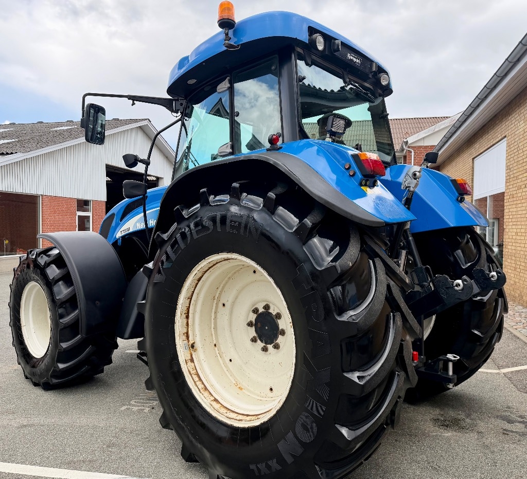 New Holland T 7550