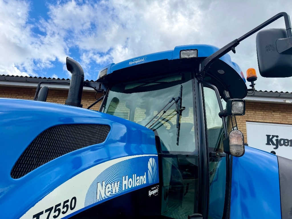 New Holland T 7550
