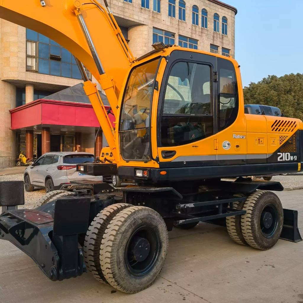 2024 Hyundai 210W-9-49045427