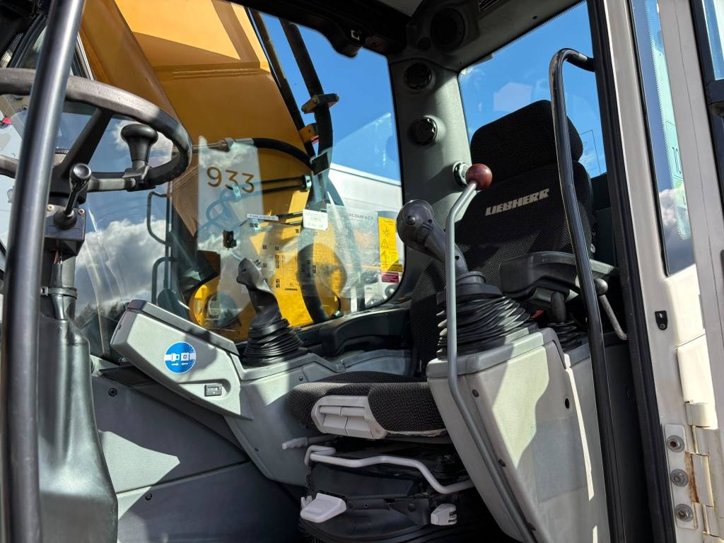 liebherr-a-918-compact-pyoritt,1ba0f23e