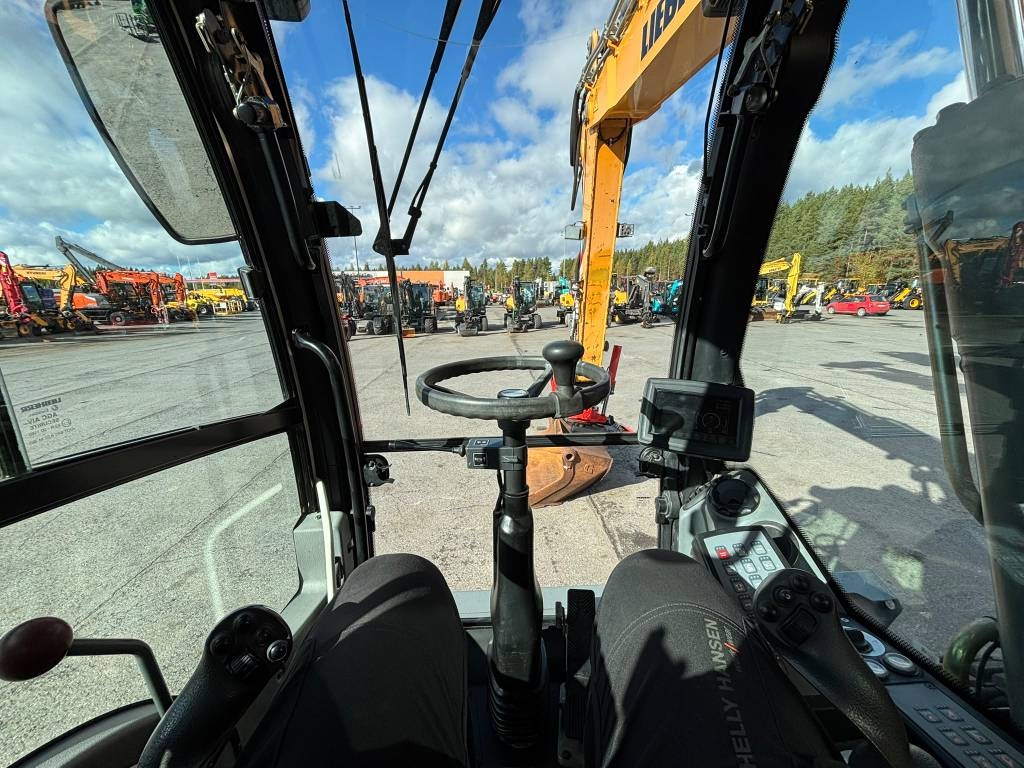 liebherr-a-918-compact-pyoritt,b0f8e1ad