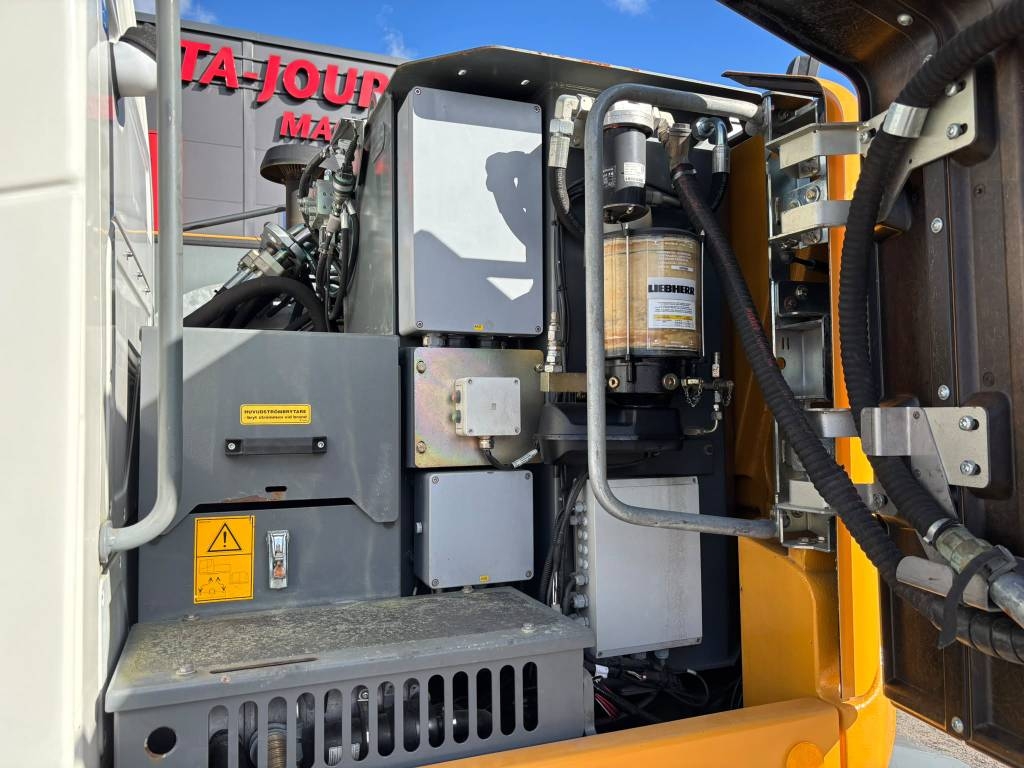 liebherr-a-918-compact-pyoritt,c4985e98