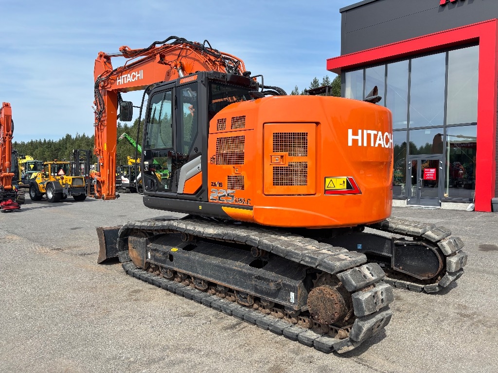 Hitachi ZX 225 USLC-7 - Crawler excavators | Rinta-Jouppi Machine
