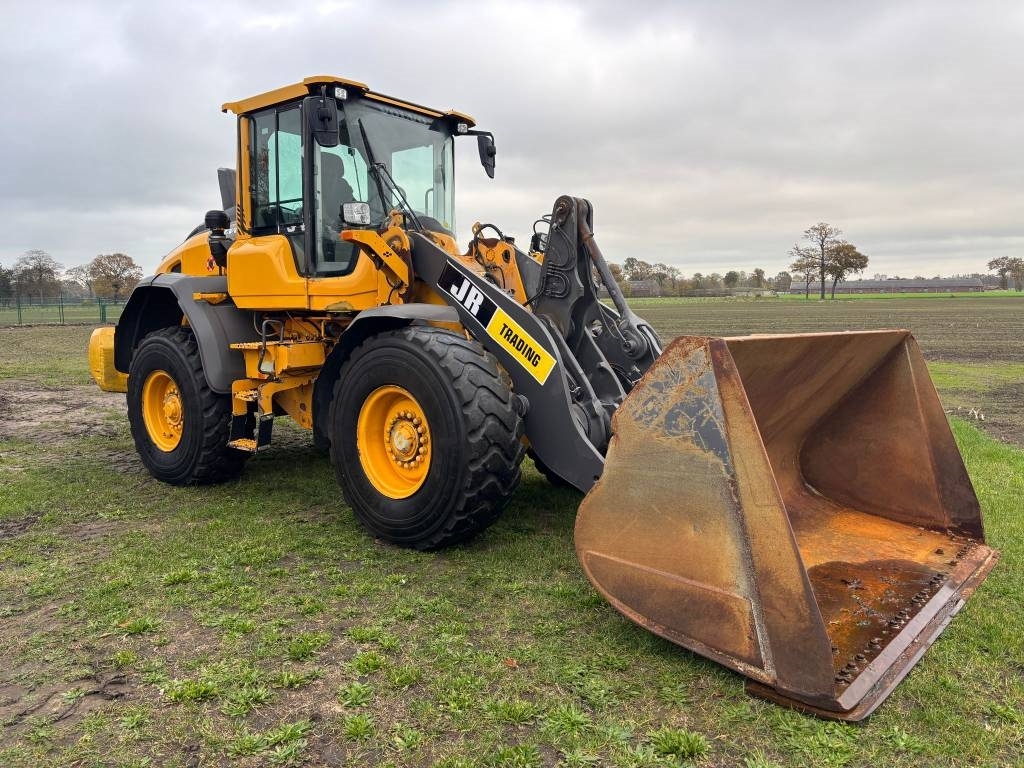 Volvo L 90 H (On Transport)