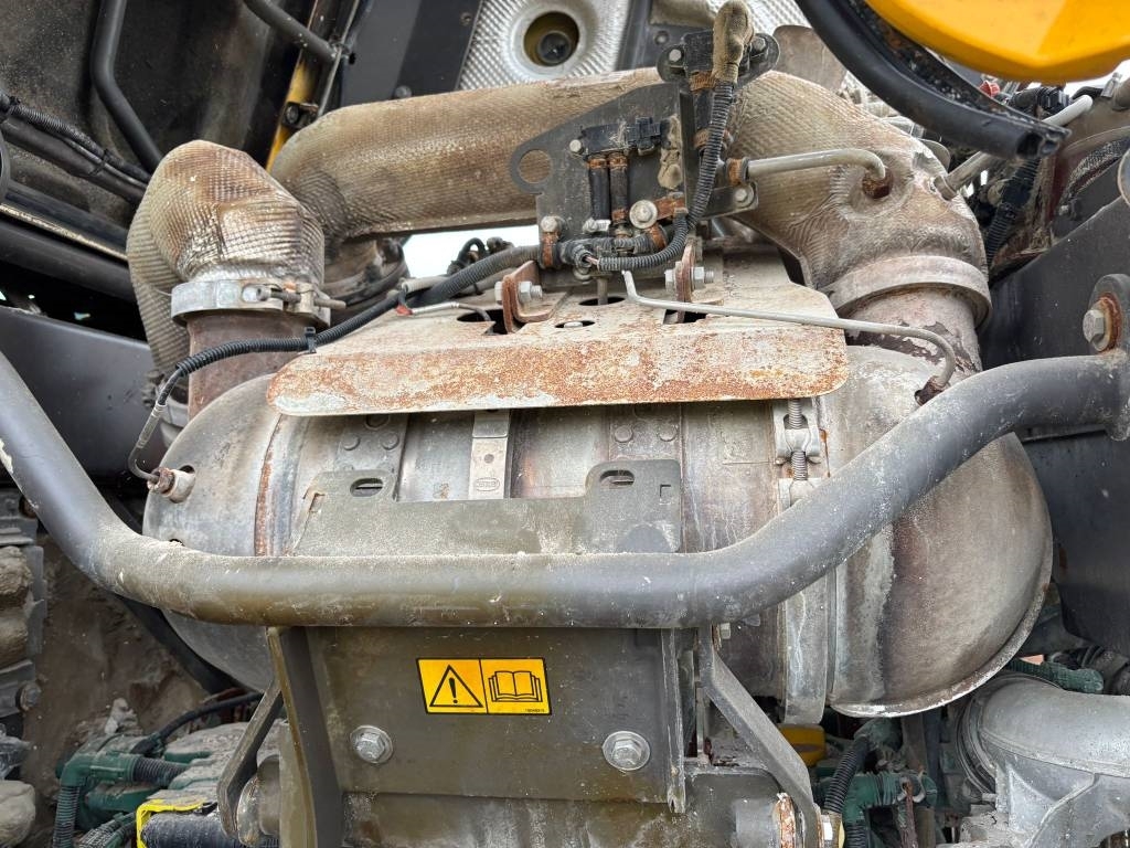 Volvo L 90 H (On Transport)