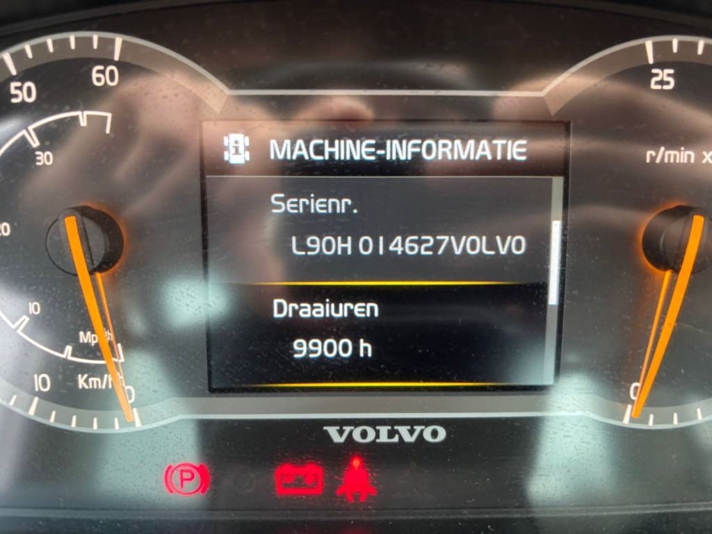 Volvo L 90 H (On Transport)