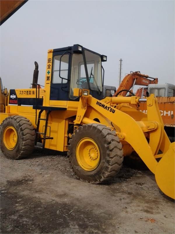 Used Komatsu wa250 wheel loader wheel loaders Year 2002 Price 19,000
