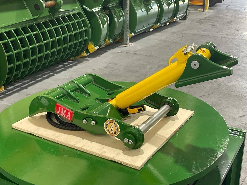JM Attachments Hydraulic Thumb for Hitachi ZX17-2/ZX17U