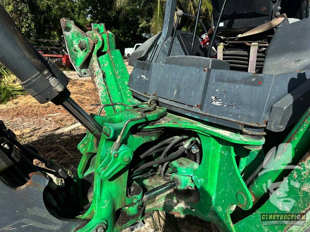 John Deere 310 J