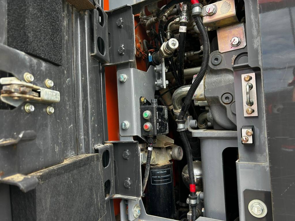 hitachi-zx-225-uslc-7-stagev-v,6d80f470