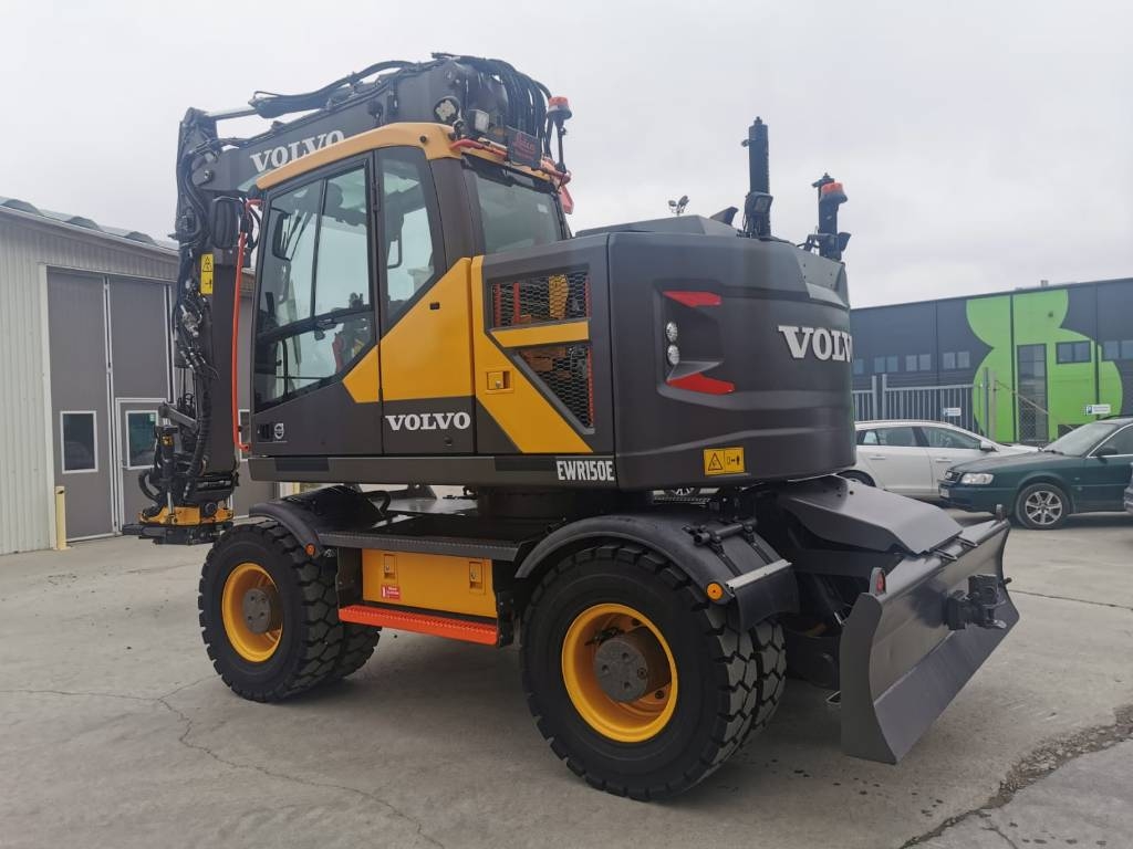 Hjulgrävare Volvo EWR 150 E wheelexcavators
