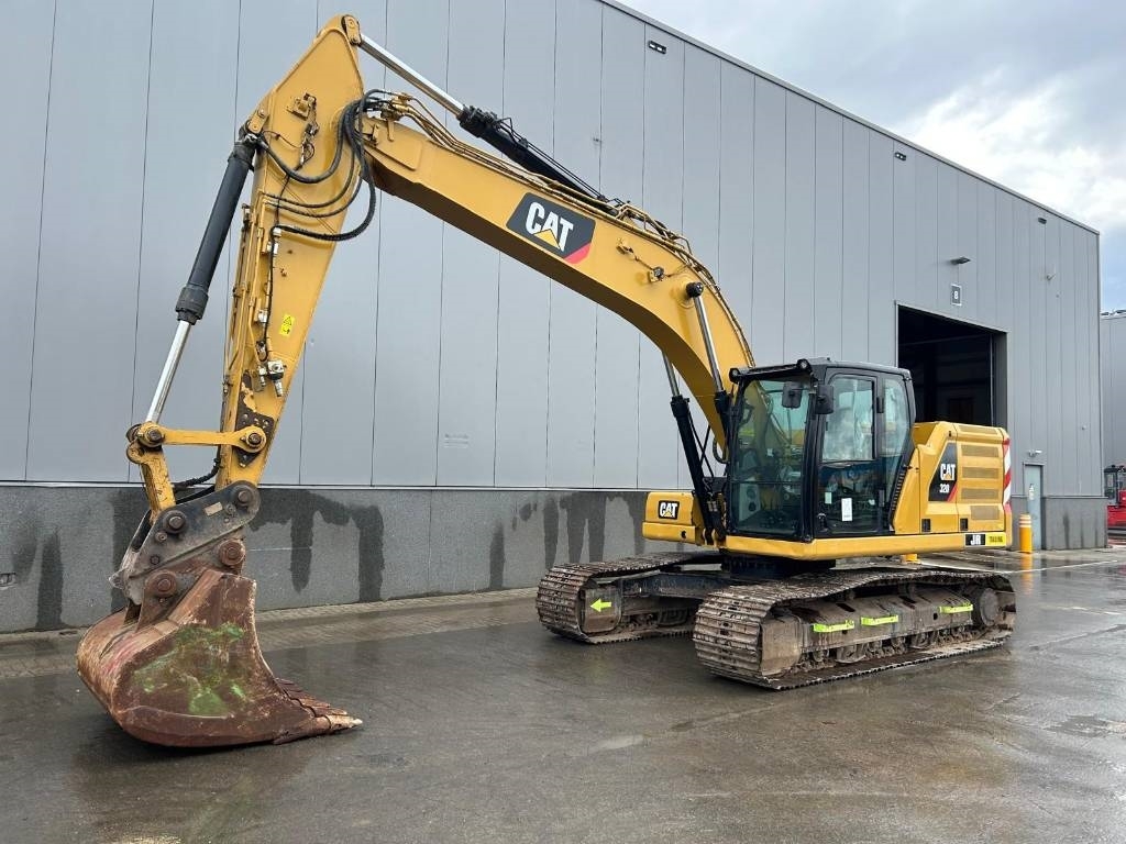 CAT 320