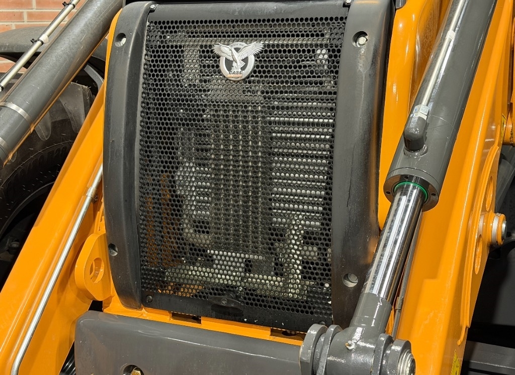 CASE 695 SV In-line arm