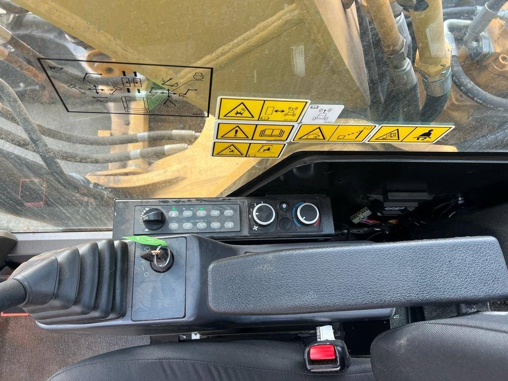 CAT 320 D3 GC