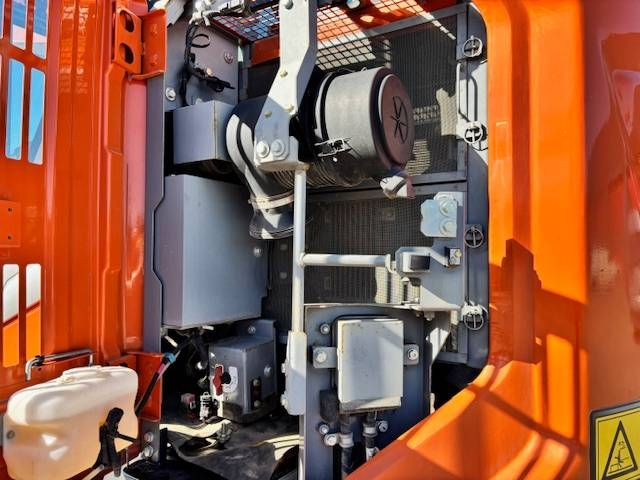 hitachi-zx-135us-7-stage-v-rot,35a6c08a