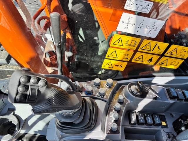 hitachi-zx-135us-7-stage-v-rot,fbe5a376