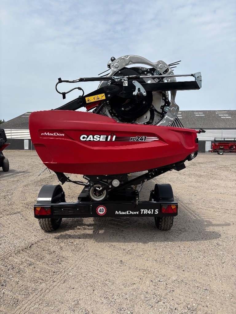 MacDon FD241