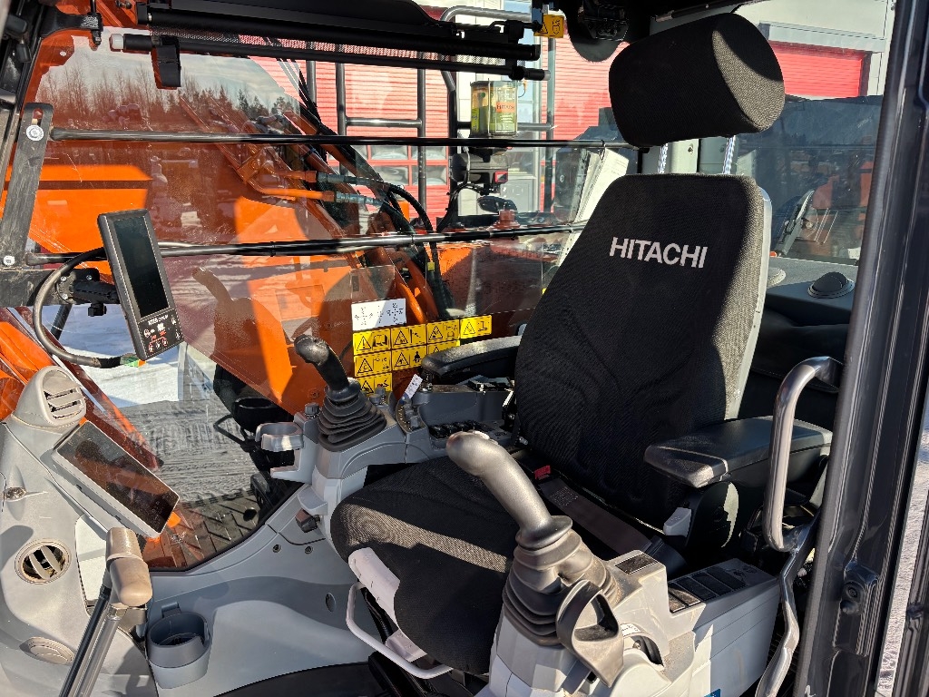 Hitachi ZX 180 LC / Pienet tunnit, Rasvari, Stage V - Crawler