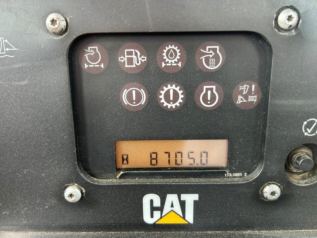 CAT D 6 T XL (Under Preparation + New Tracks)