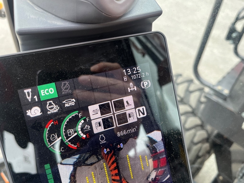 hitachi-zx-135-w-7-huippu-varu,8c2c7c7a