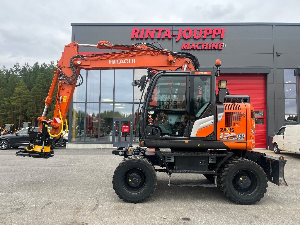 Excavators | Rinta-Jouppi Machine