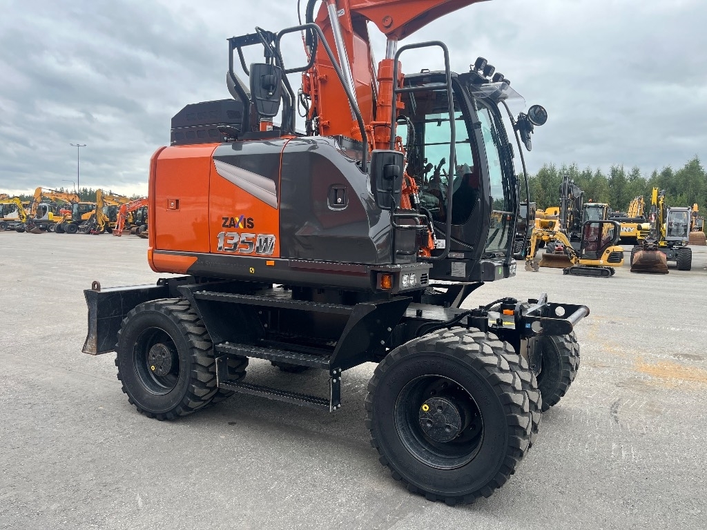 hitachi-zx-135-w-7-huippu-varu,d23670f0