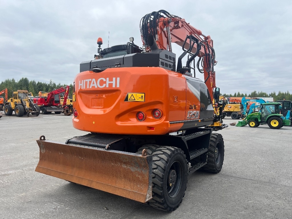 hitachi-zx-135-w-7-huippu-varu,f6012eea