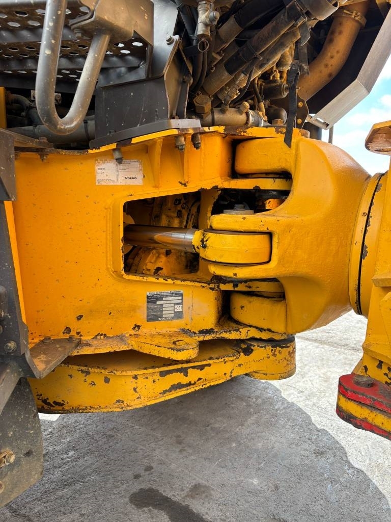 Volvo A 40 F