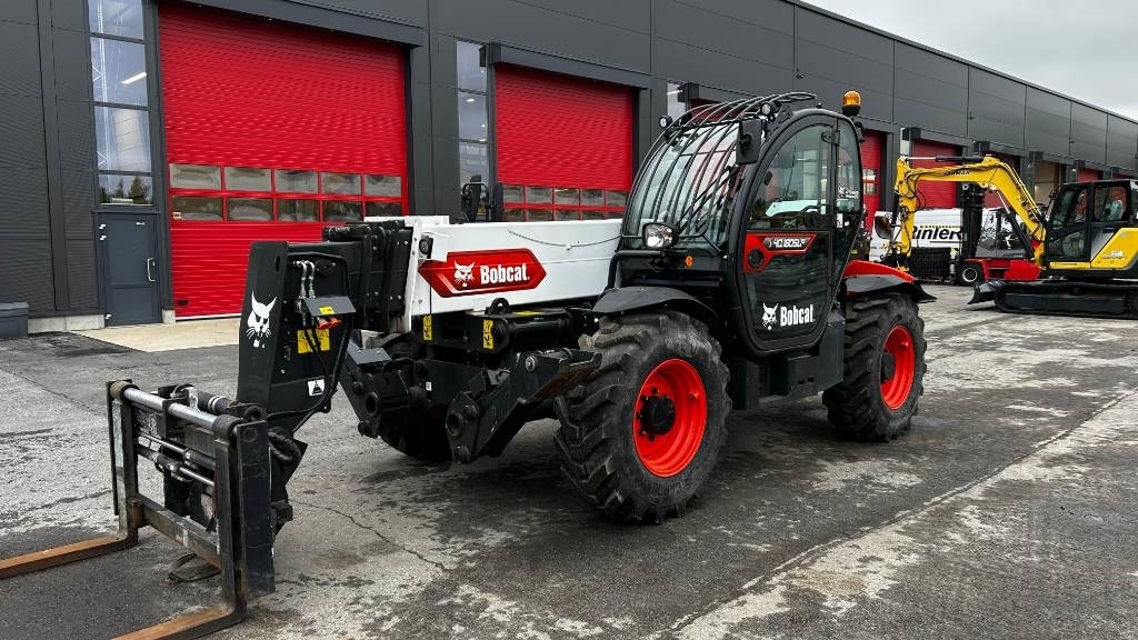 bobcat-t-40-180-myyty-sold,1ec15cc5